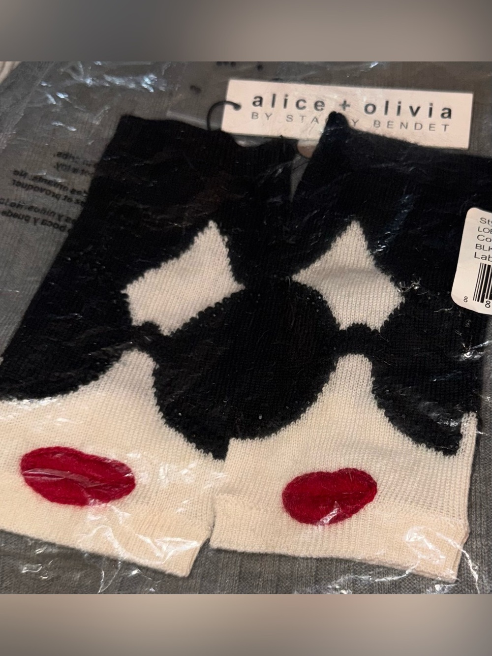 NWT Alice + Olivia Stace Face Fingerless Women’s Gloves black Crystal Detailing